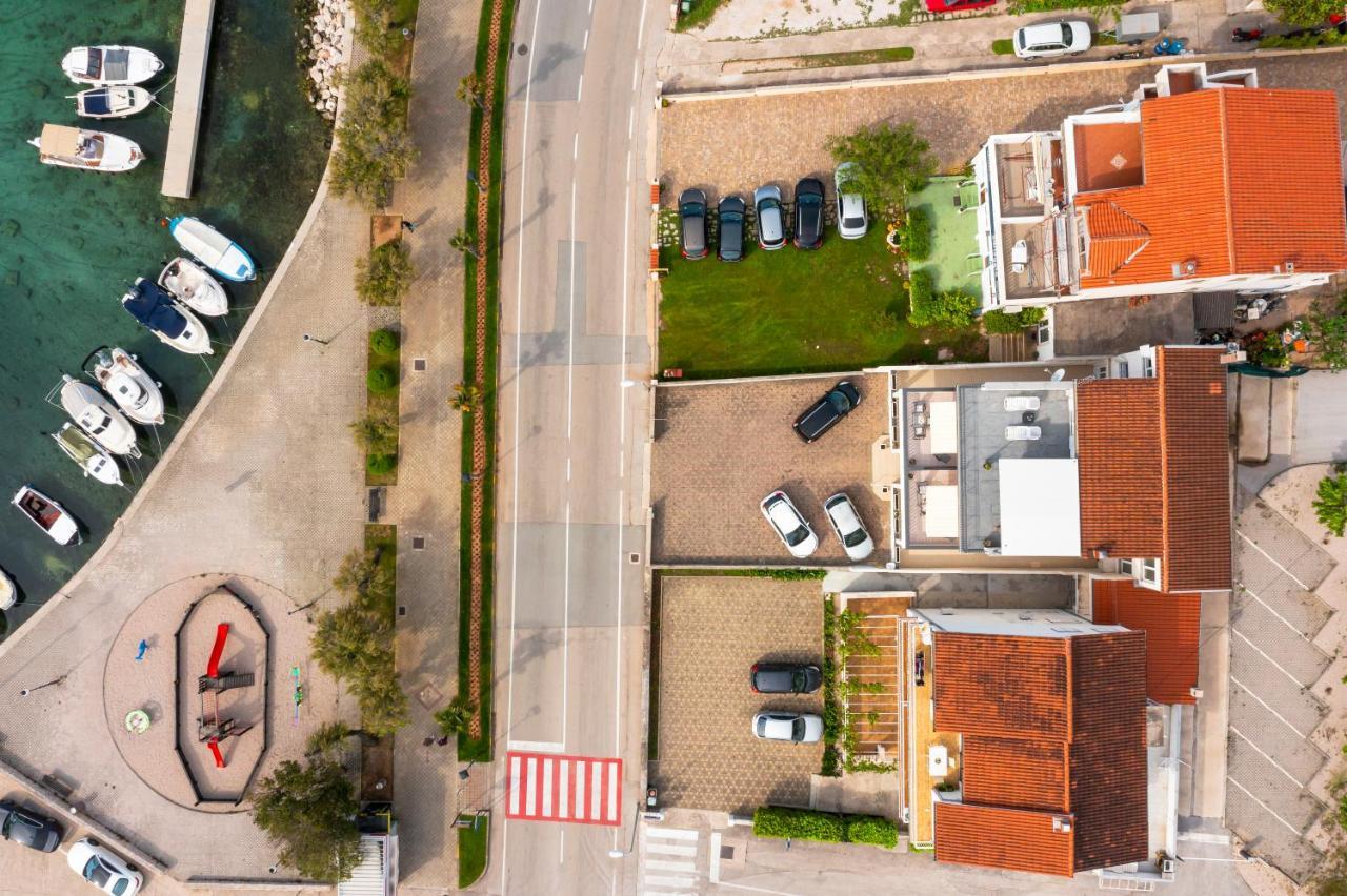 Apartment And Rooms Dalmatiko Vodice Exterior foto